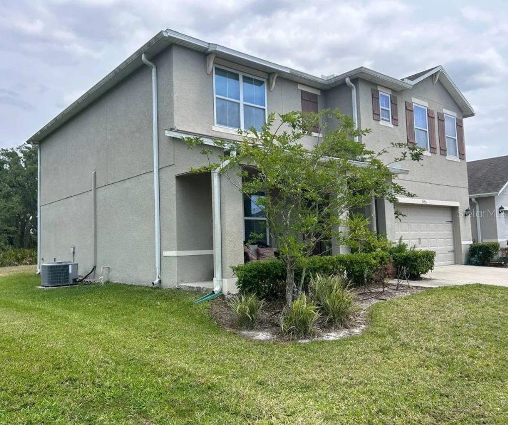 Photo of 1550 Diamond Loop Drive, Kissimmee, FL 34744 (MLS # S5141890)
