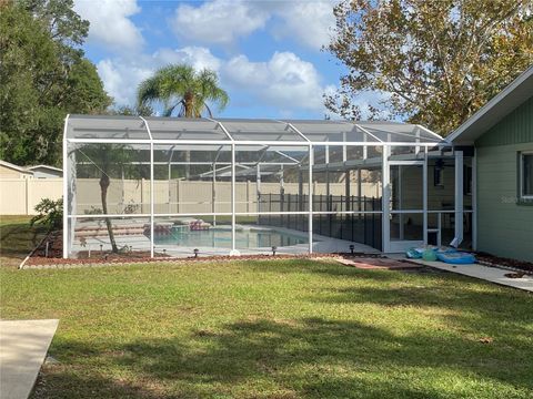 A home in DELAND