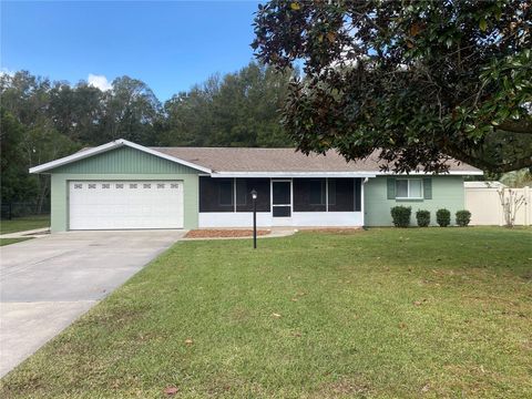 A home in DELAND