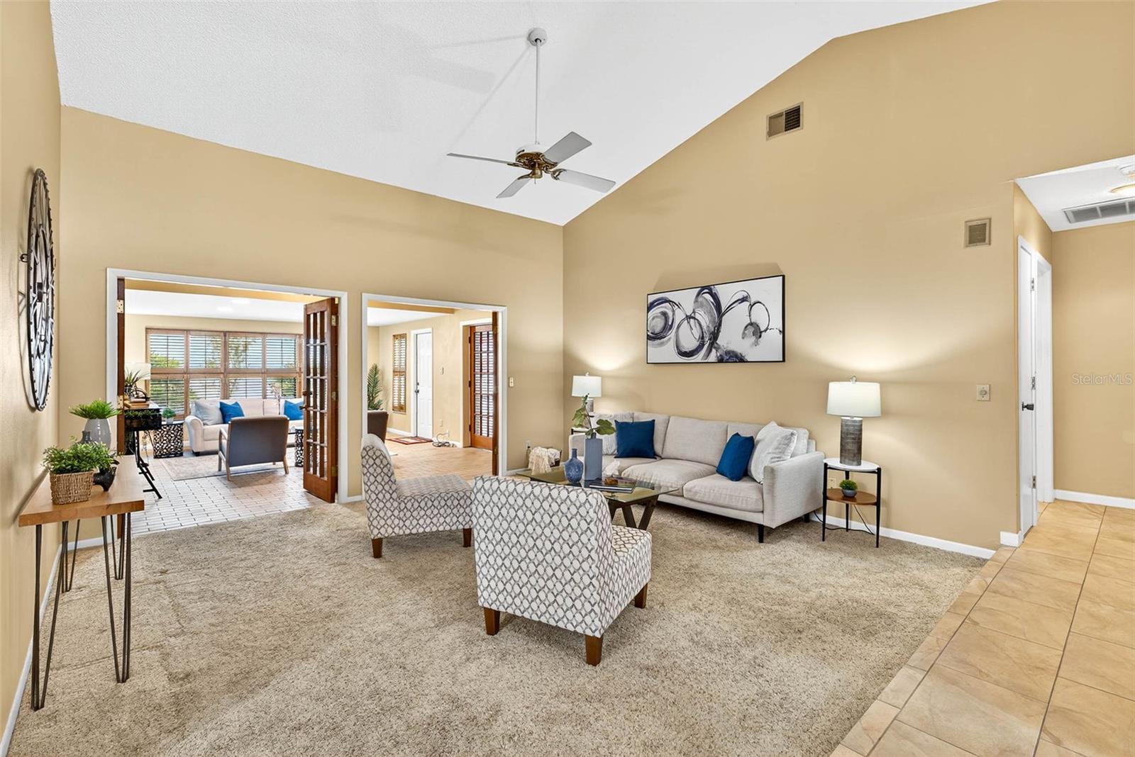 VISTA DEL RIO - Residential