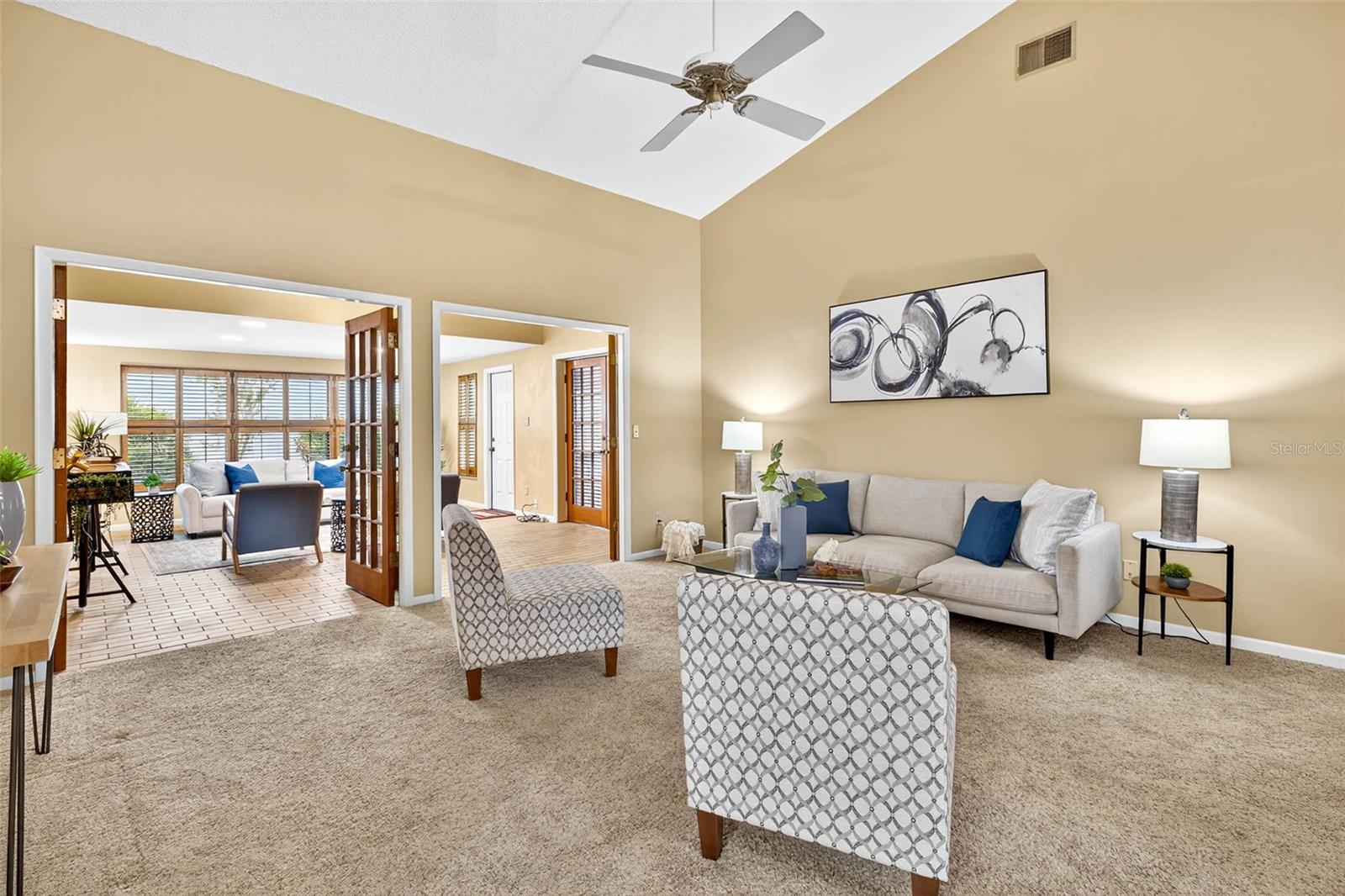 VISTA DEL RIO - Residential