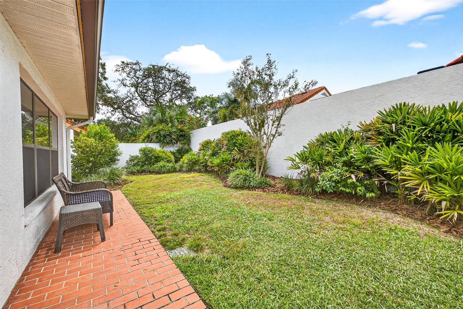 VISTA DEL RIO - Residential