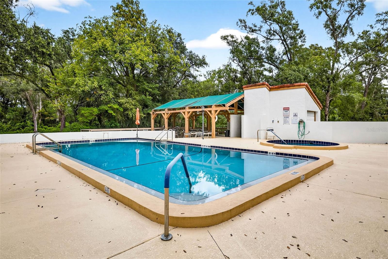 VISTA DEL RIO - Residential