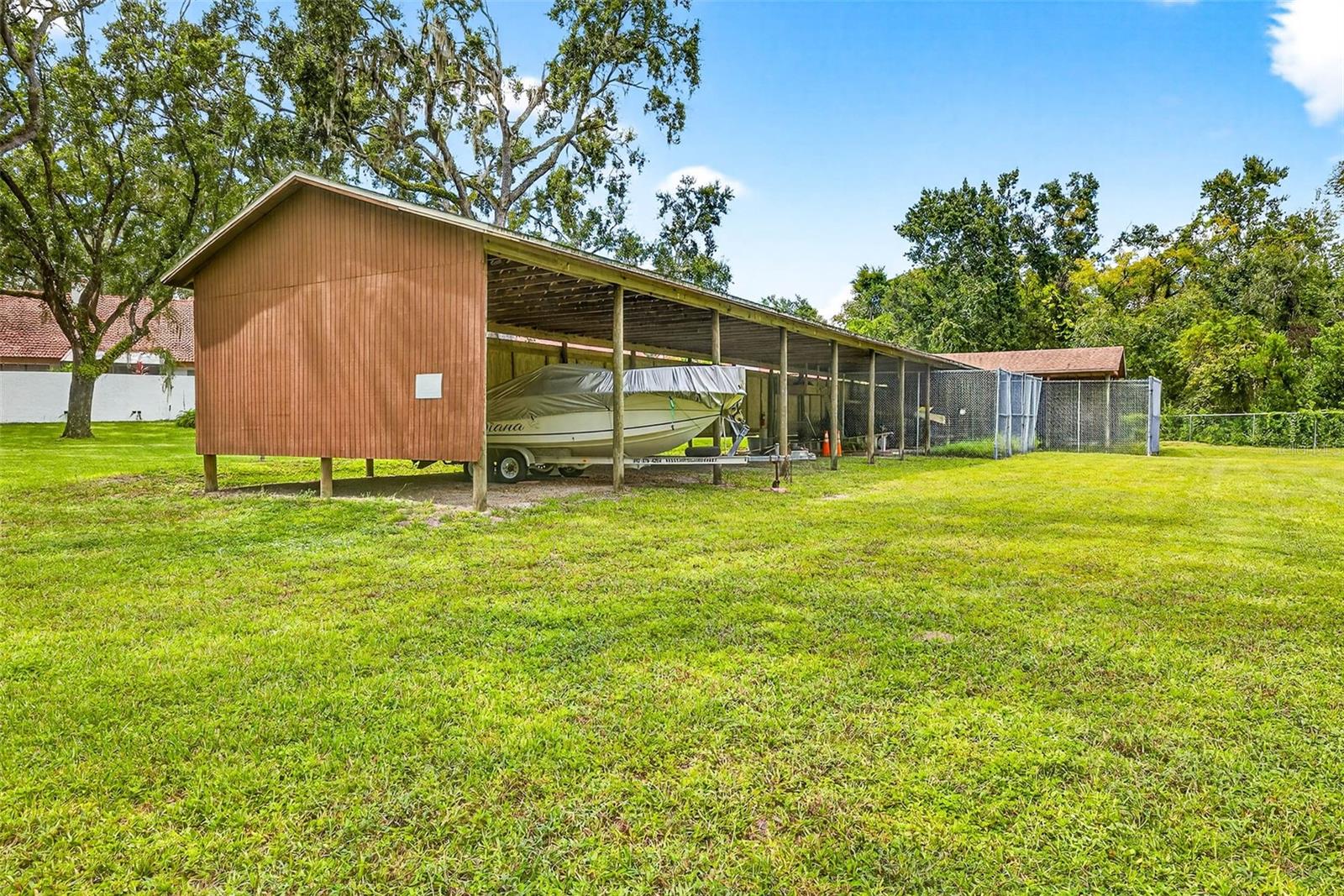 VISTA DEL RIO - Residential