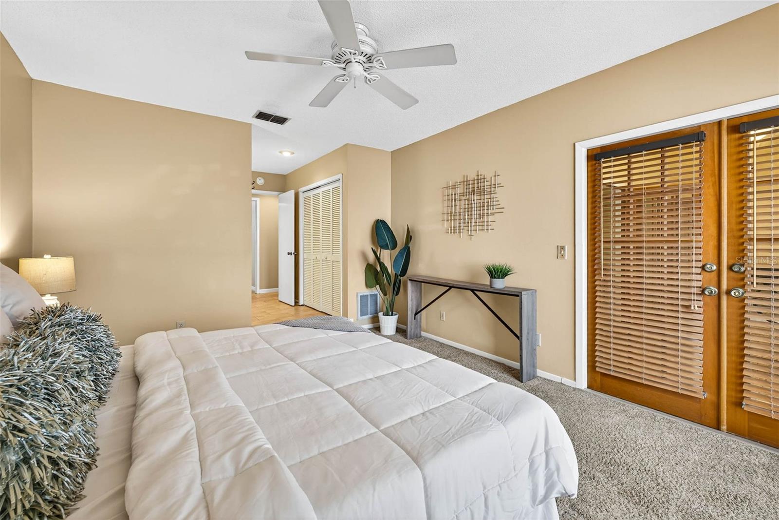 VISTA DEL RIO - Residential