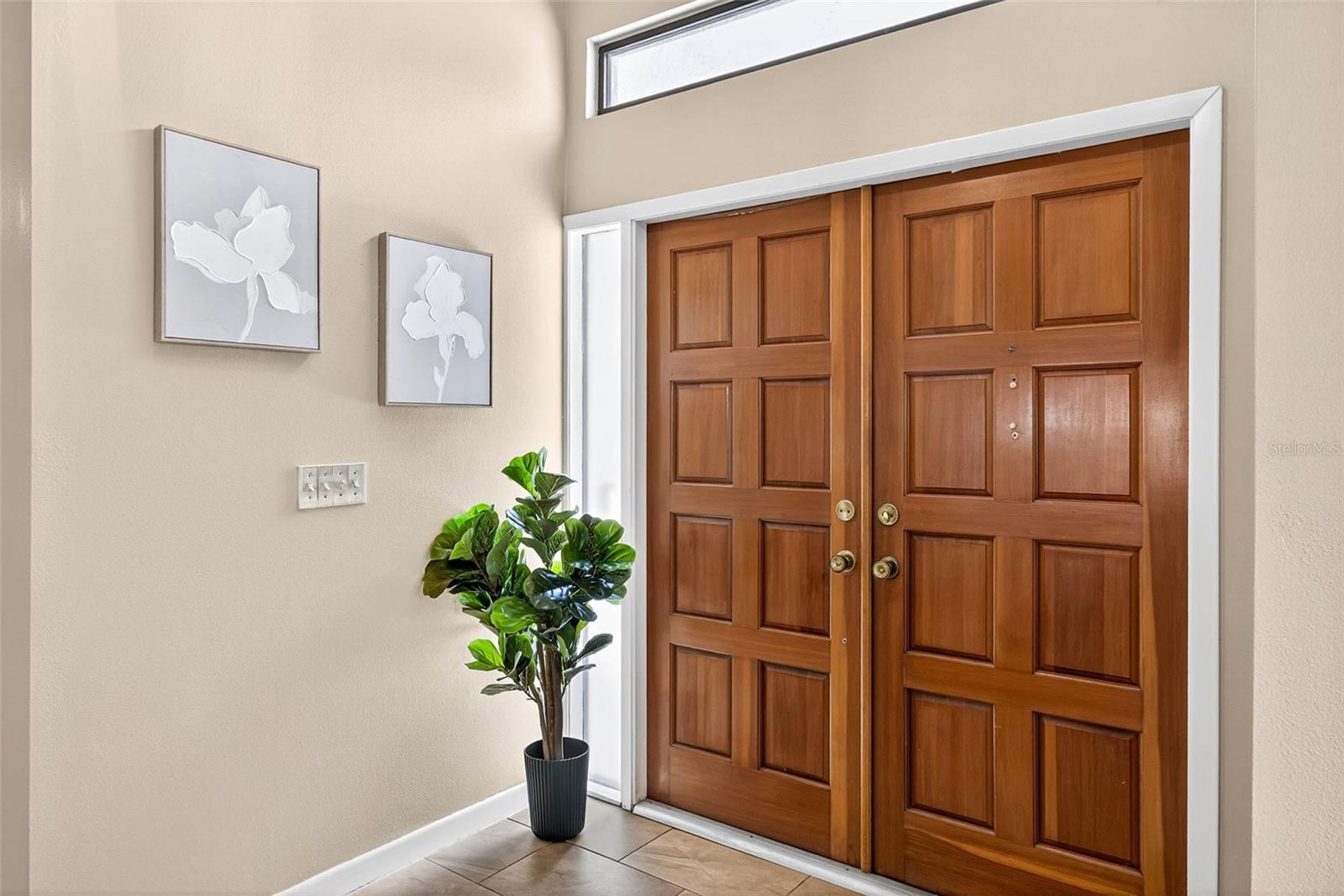 VISTA DEL RIO - Residential