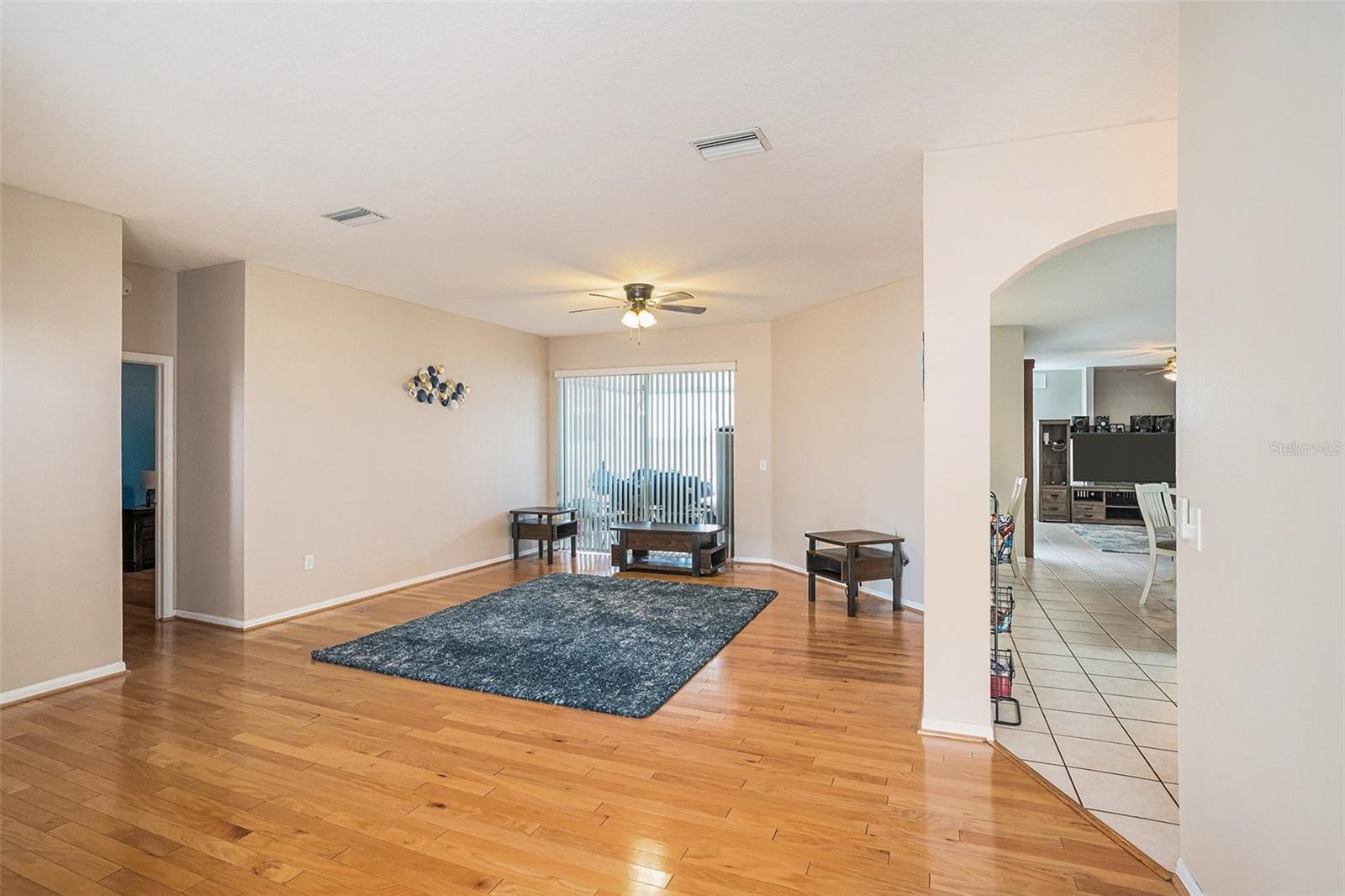 CLUBHOUSE ESTATES AT SUMMERFIE - Residential