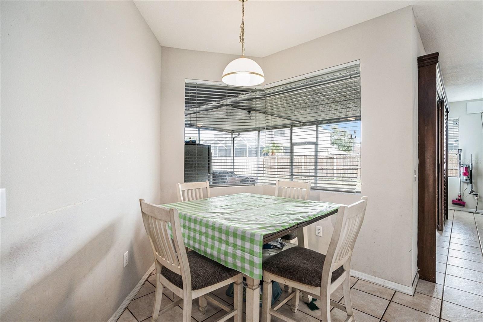 CLUBHOUSE ESTATES AT SUMMERFIE - Residential