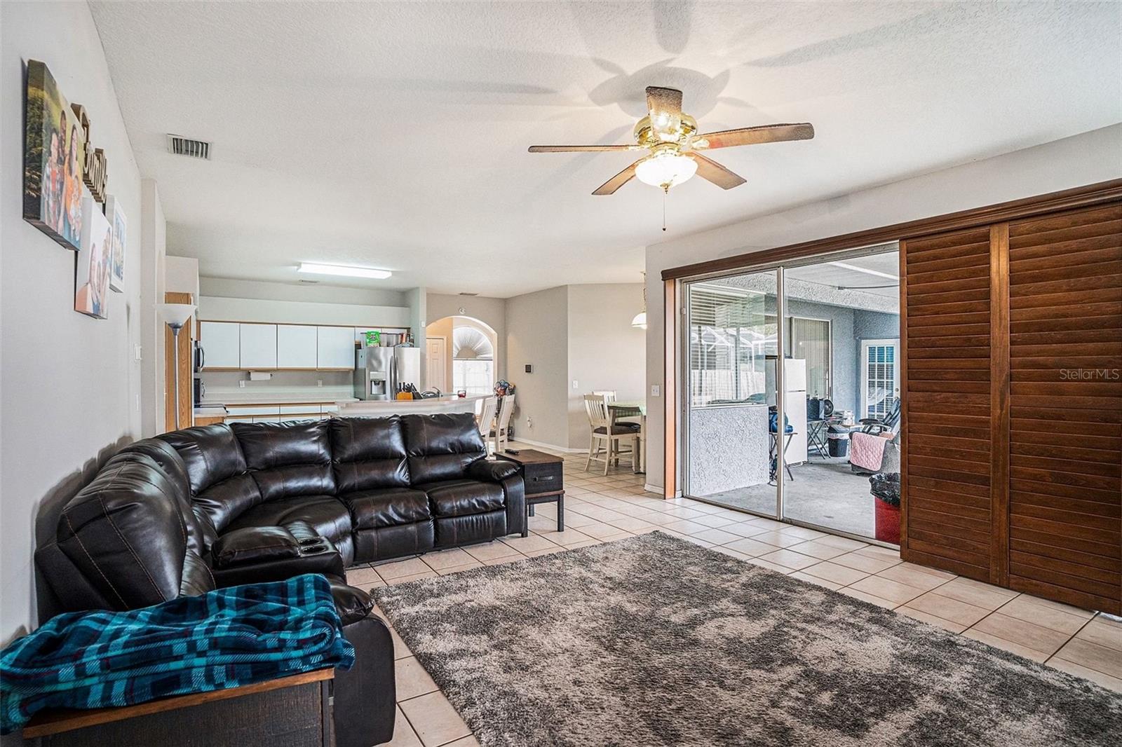 CLUBHOUSE ESTATES AT SUMMERFIE - Residential