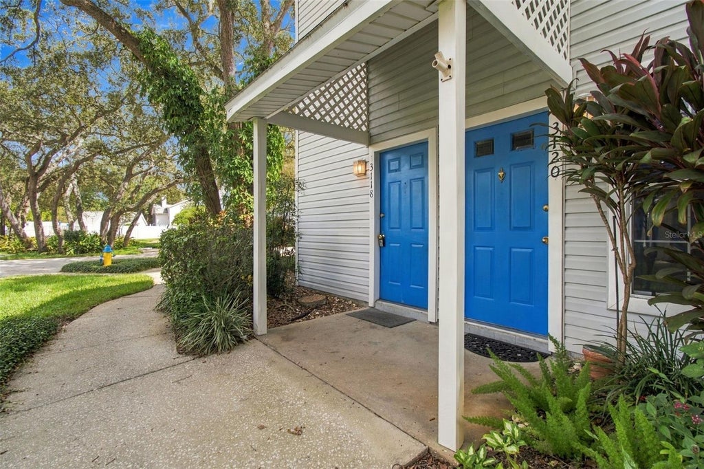 Photo of 3118 Valley Oaks Drive, Tampa, FL 33618 (MLS # TB8551048)