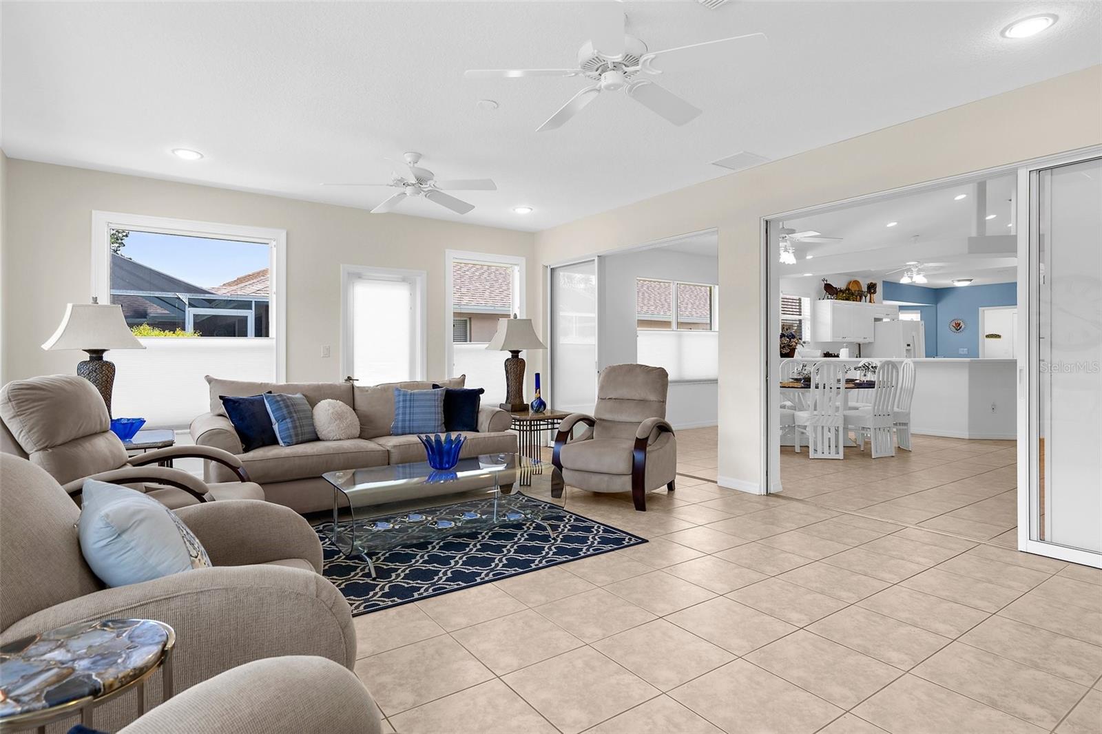 VENICE PALMS PH 1 - Residential
