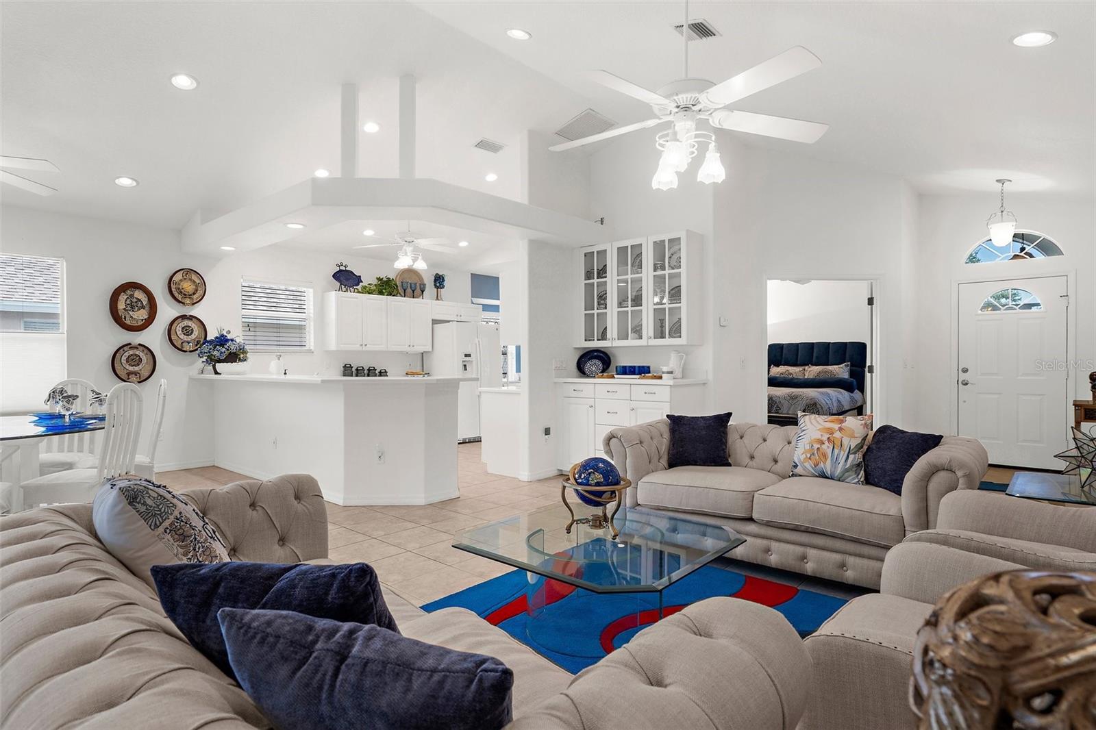 VENICE PALMS PH 1 - Residential
