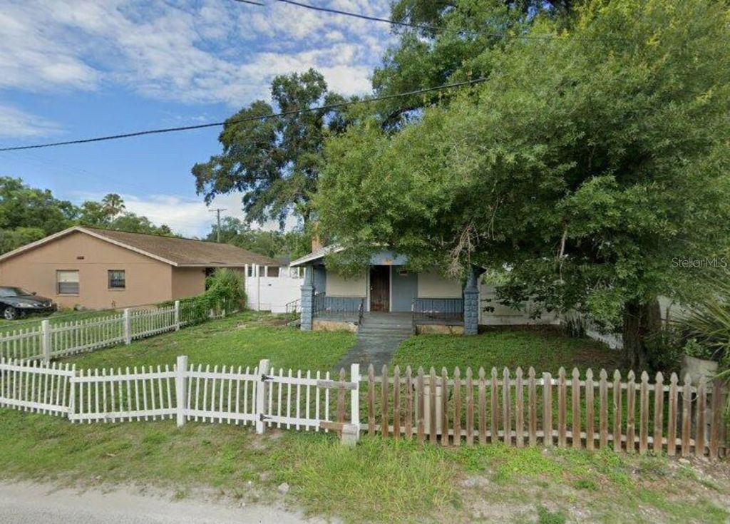 Photo of 8204 N Elmer Street, Tampa, FL 33604 (MLS # TB8465743)