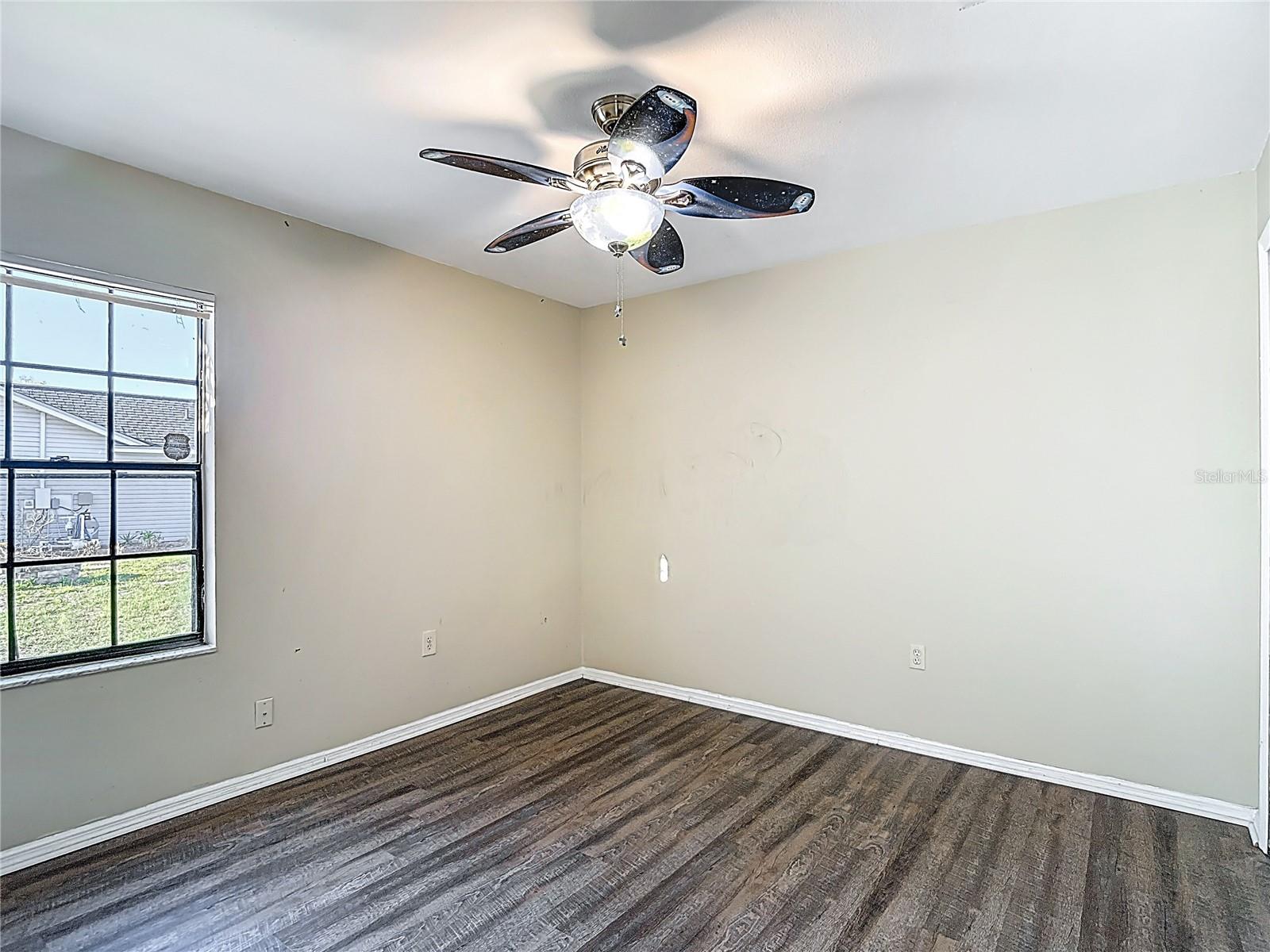 TURTLE LAKES - Residential