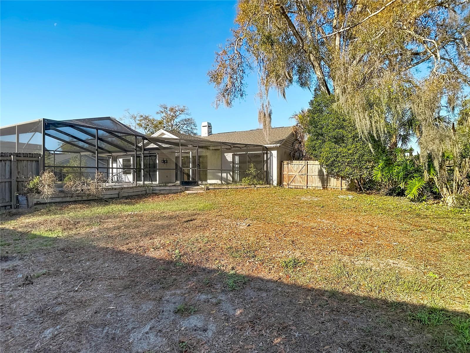 TURTLE LAKES - Residential