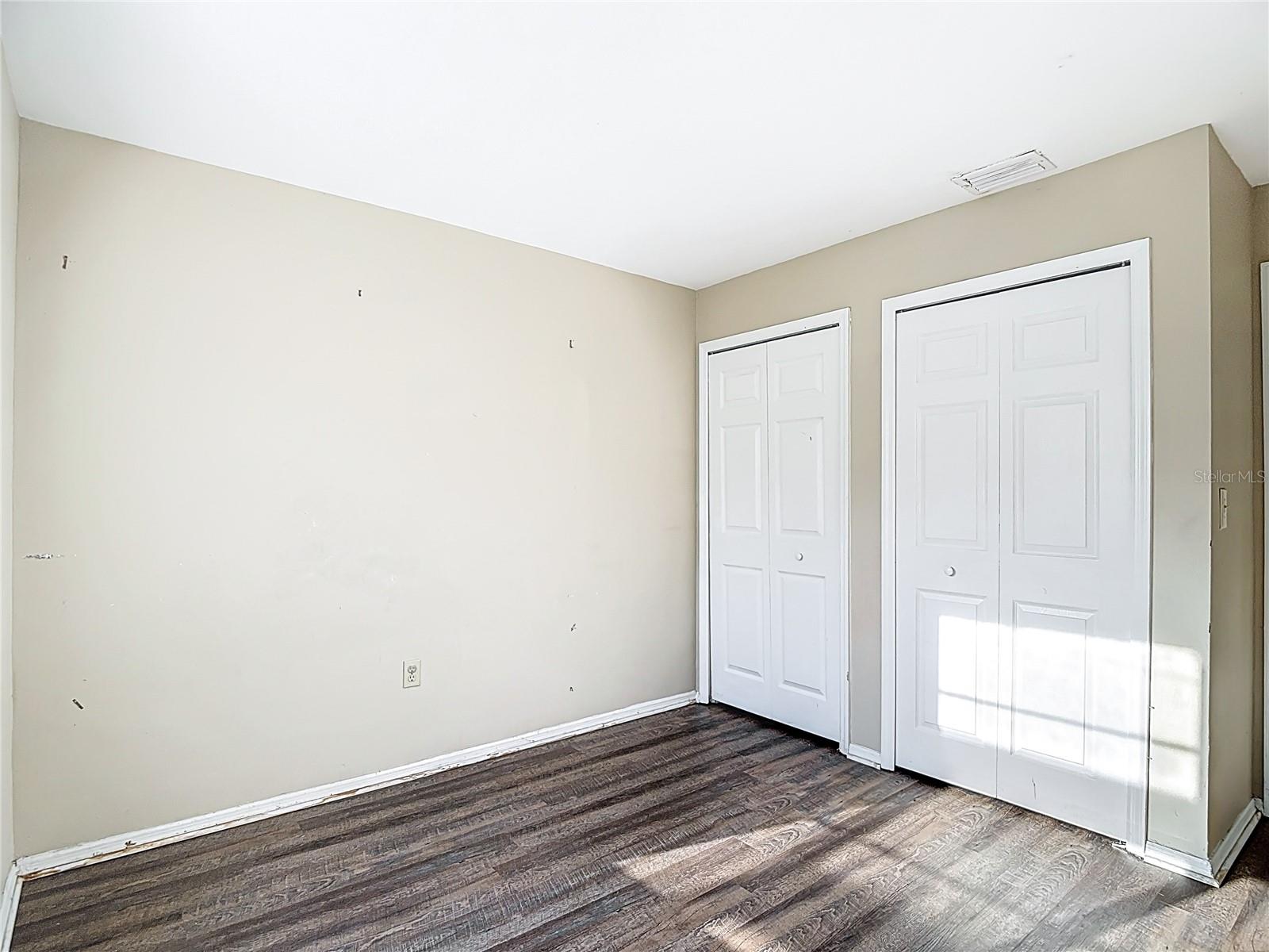 TURTLE LAKES - Residential