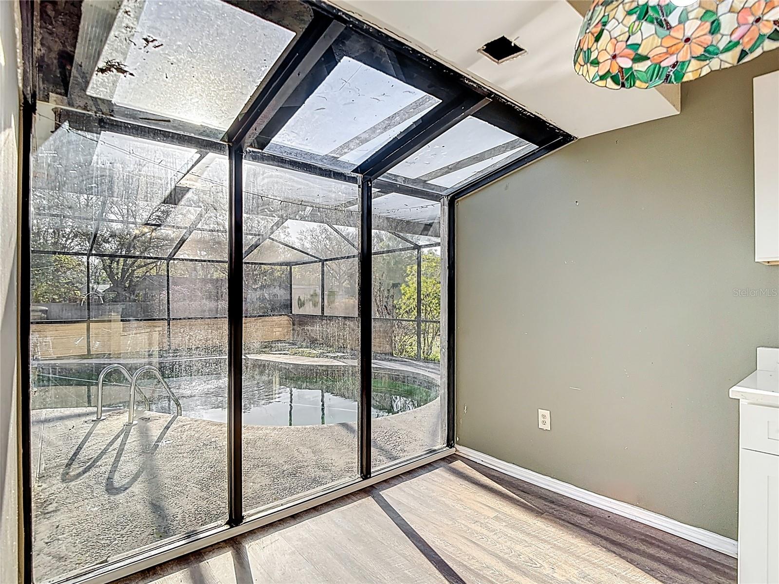 TURTLE LAKES - Residential