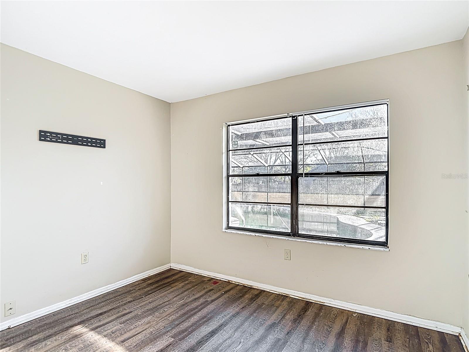 TURTLE LAKES - Residential