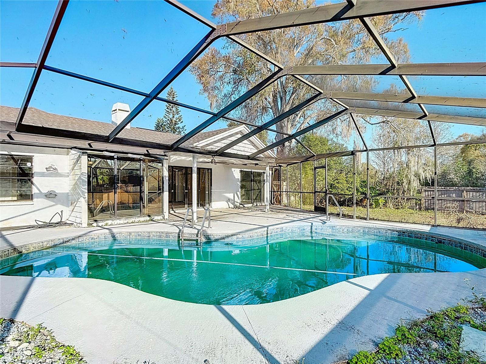 TURTLE LAKES - Residential