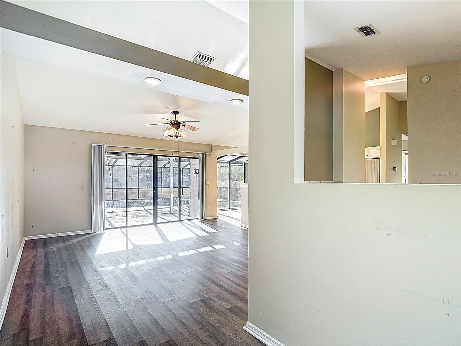 TURTLE LAKES - Residential