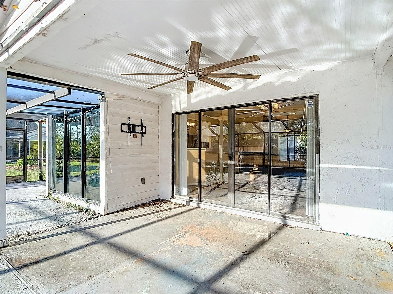 TURTLE LAKES - Residential