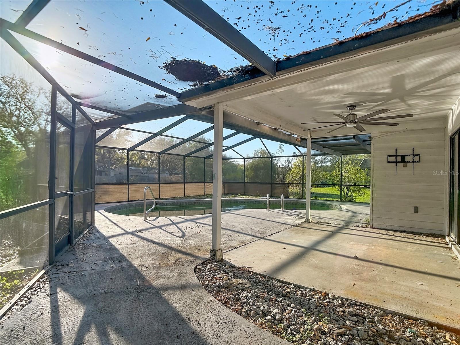 TURTLE LAKES - Residential