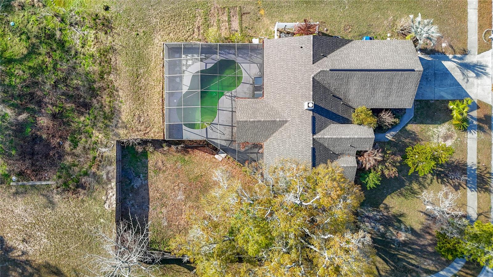 TURTLE LAKES - Residential