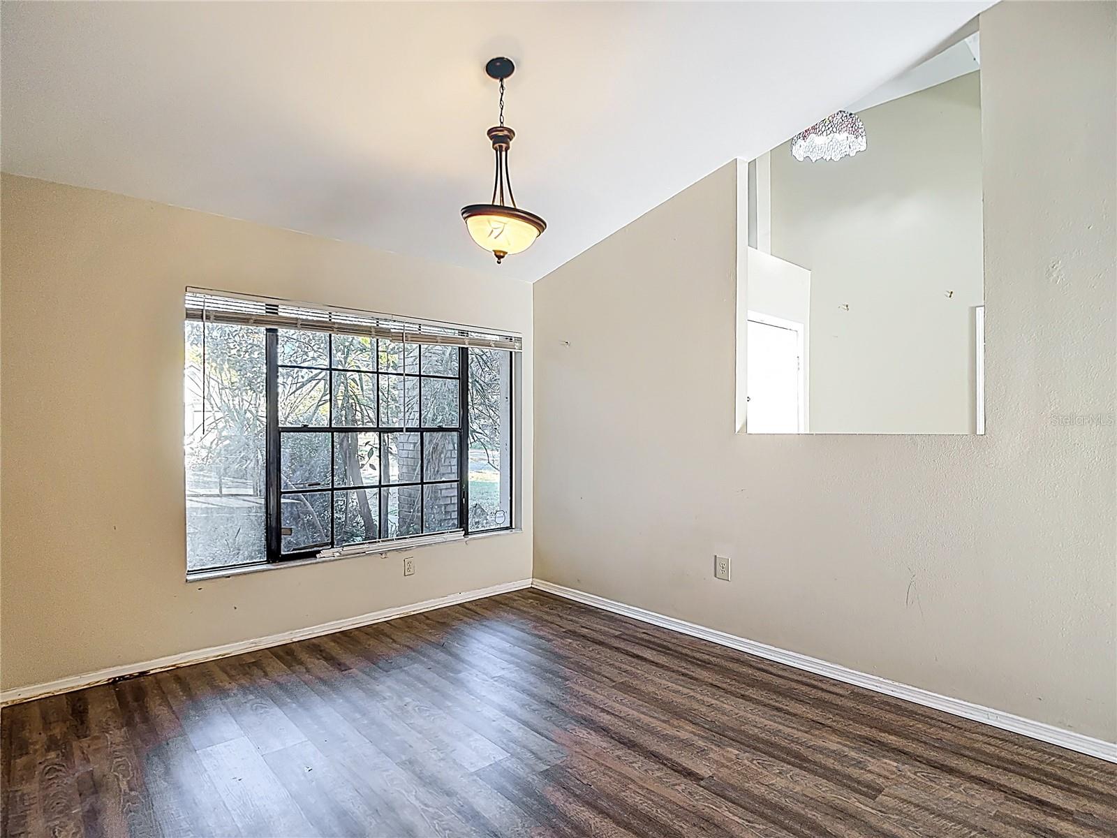 TURTLE LAKES - Residential