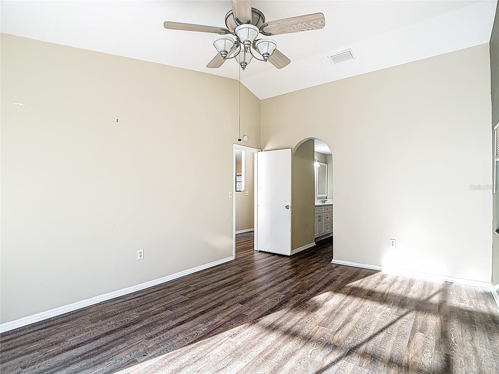 TURTLE LAKES - Residential