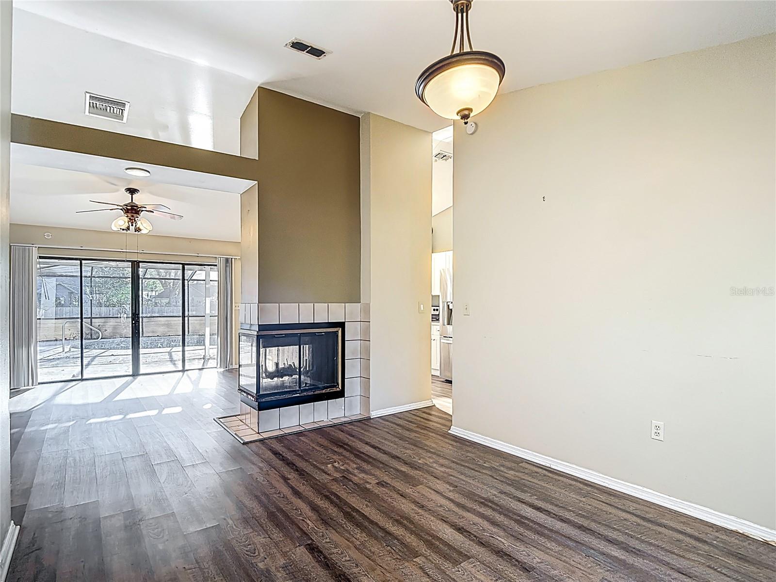 TURTLE LAKES - Residential