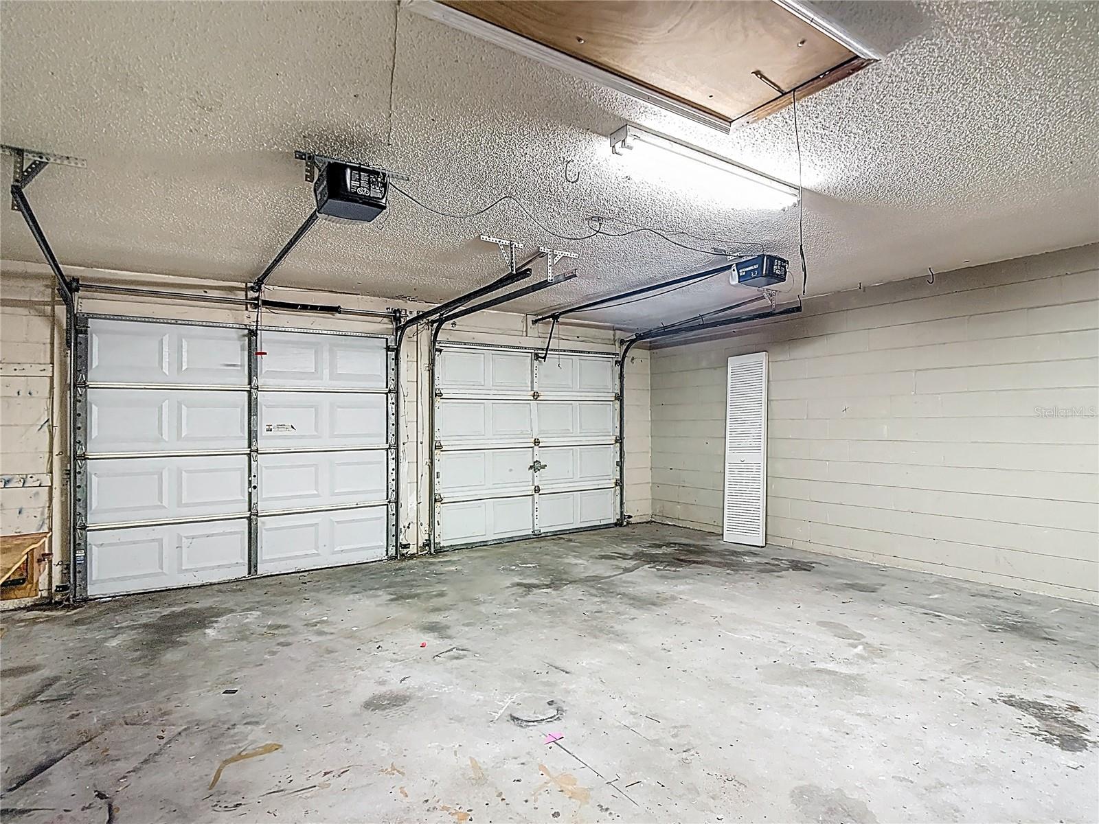 TURTLE LAKES - Residential