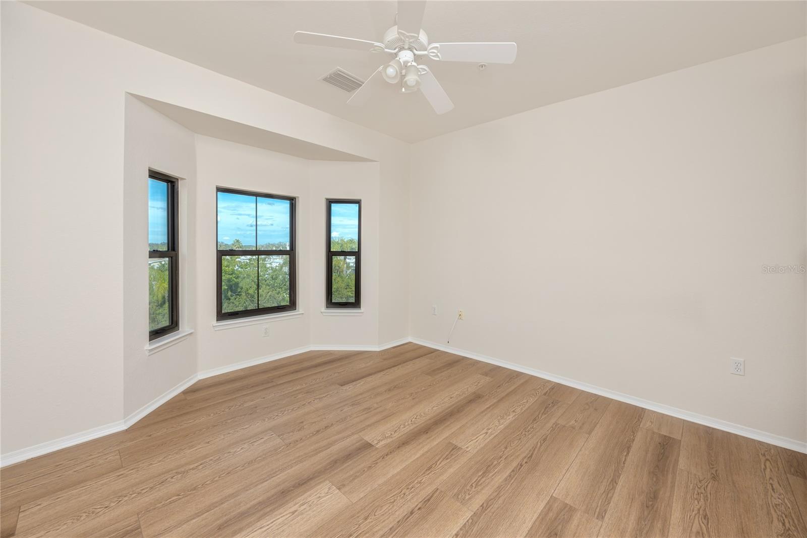 GRAND BELLAGIO AT BAYWATCH CONDO THE - Residential Lease