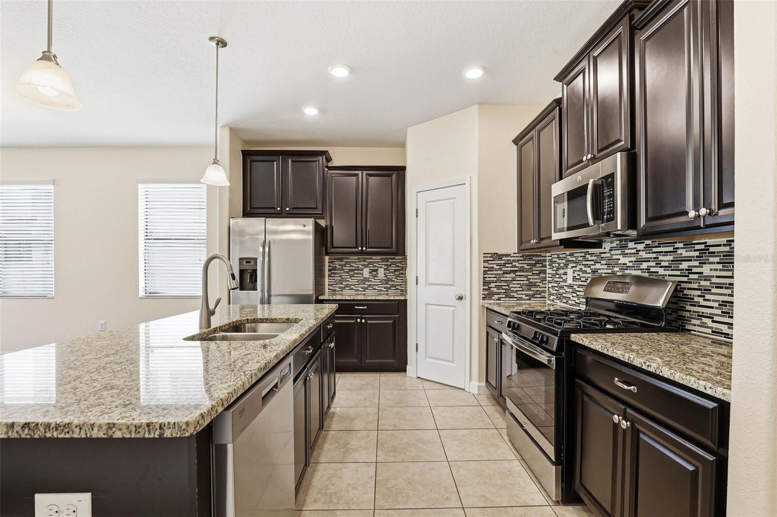 CONNERTON VILLAGE 2 PRCL 213 PH 1C - Residential