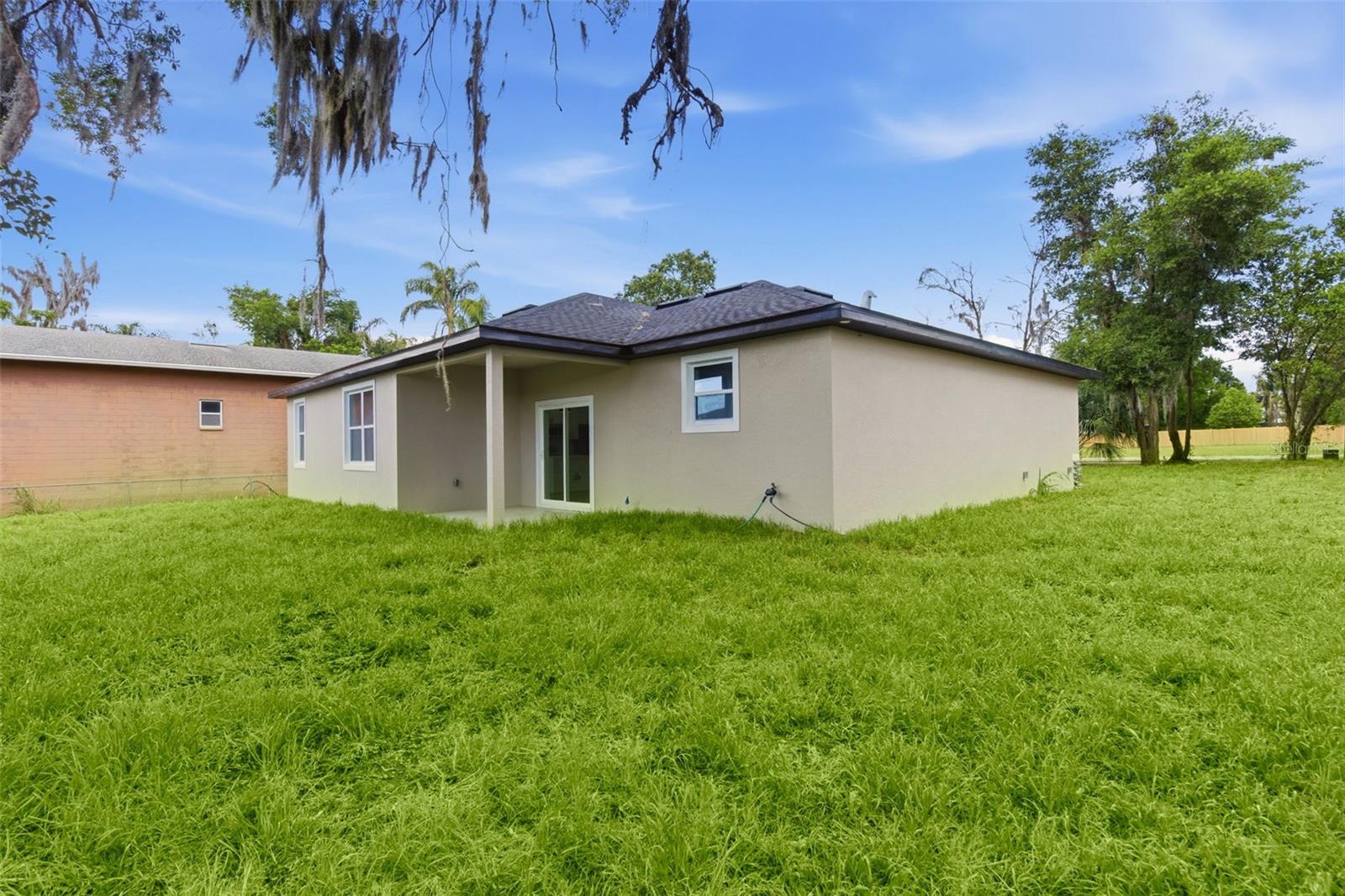 340 W GRAHAM PARK DR