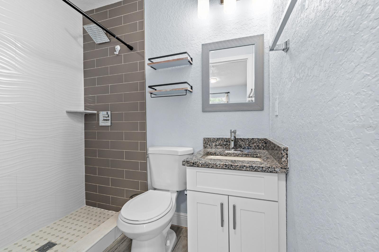 INTERBAY - Residential