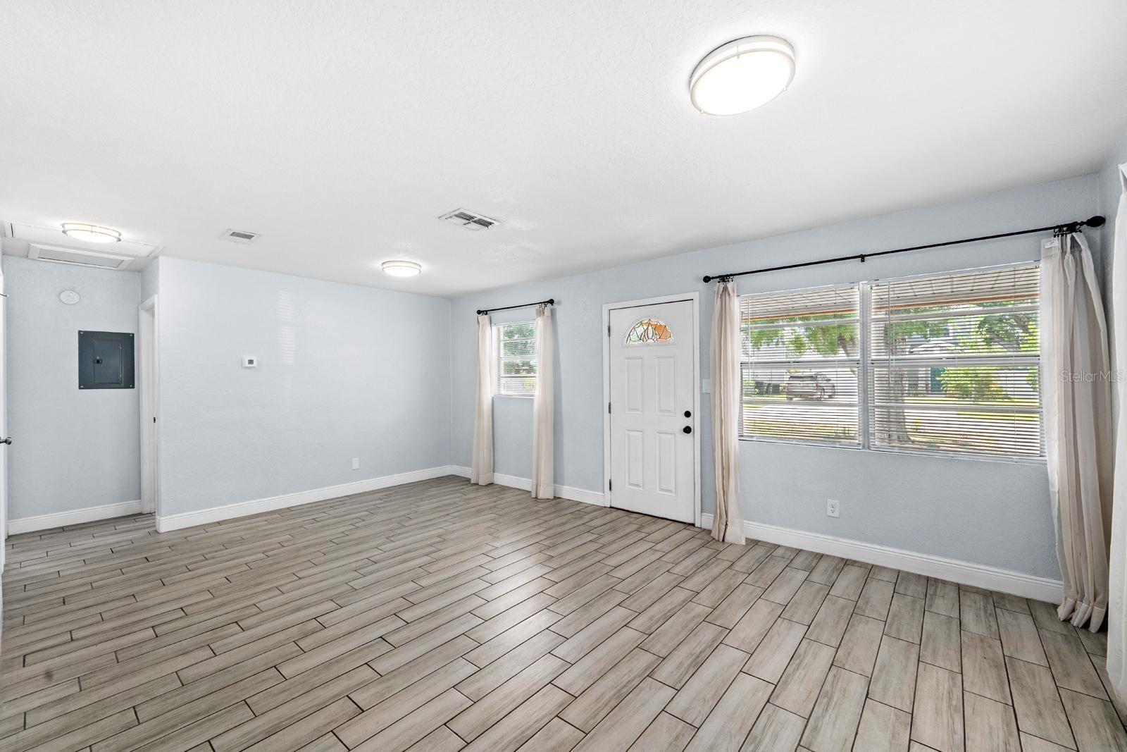 INTERBAY - Residential