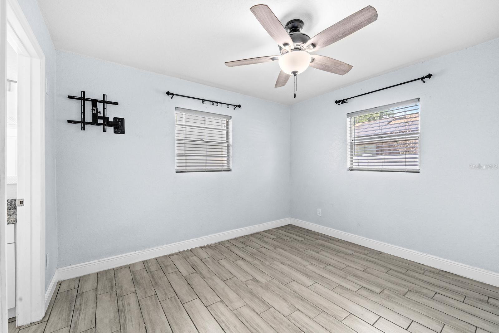 INTERBAY - Residential