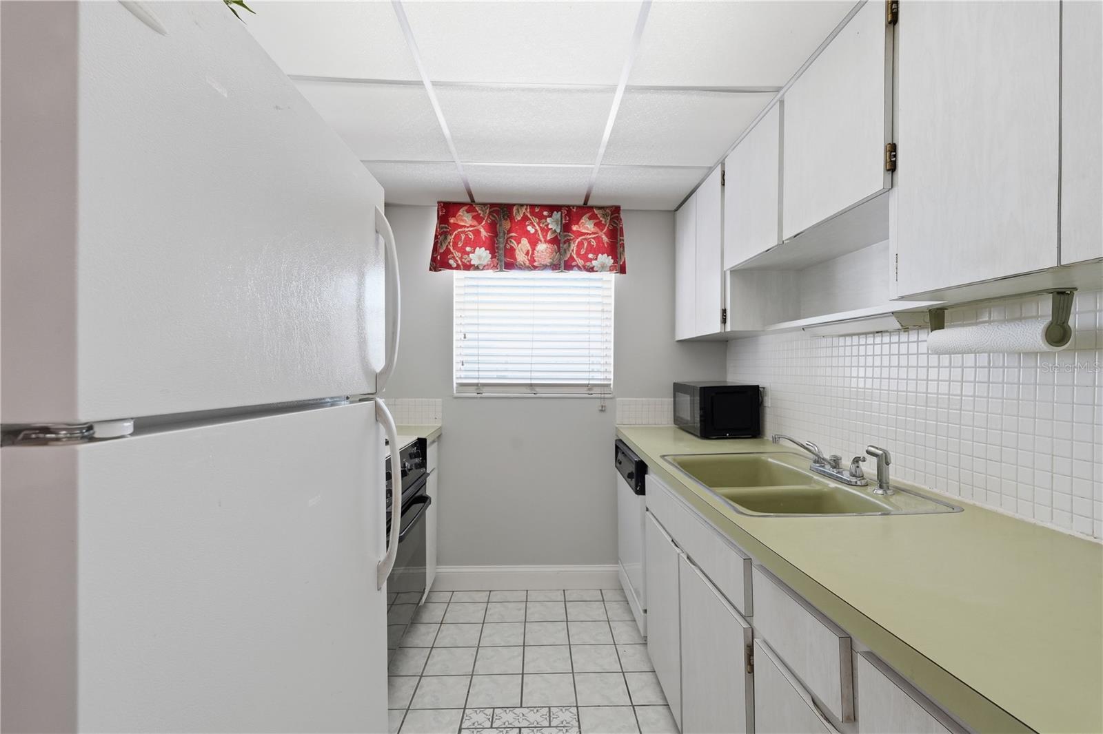 BAY PALMS CONDO - Residential