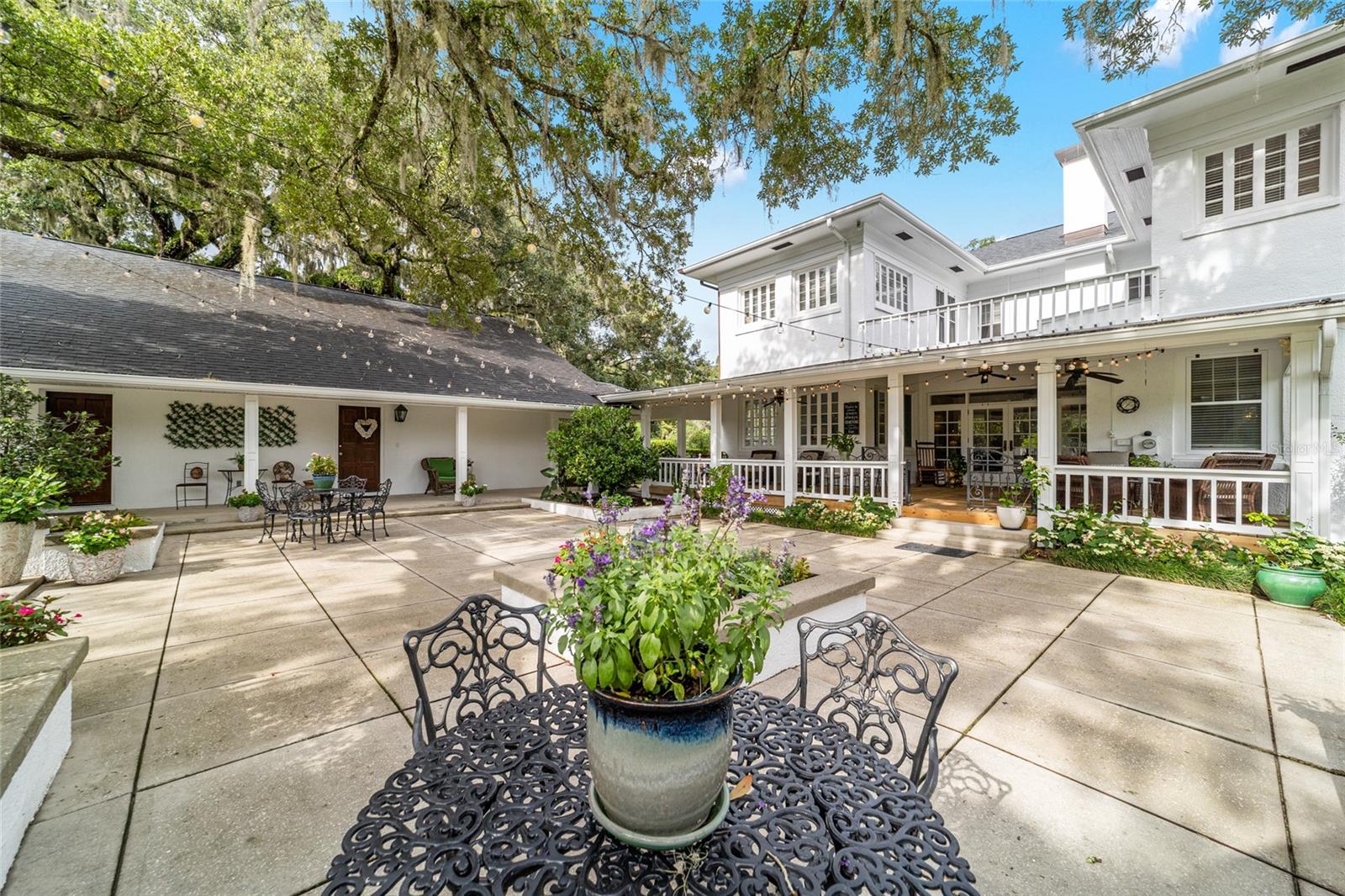 ALVAREZ GRANT - Residential