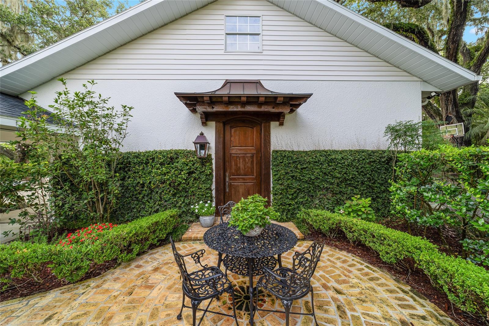 ALVAREZ GRANT - Residential