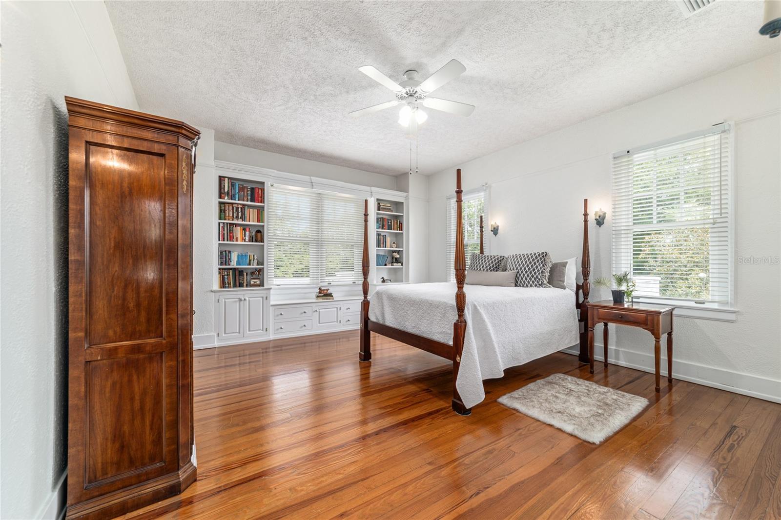ALVAREZ GRANT - Residential