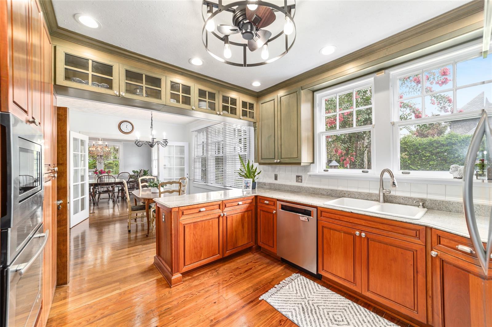 ALVAREZ GRANT - Residential