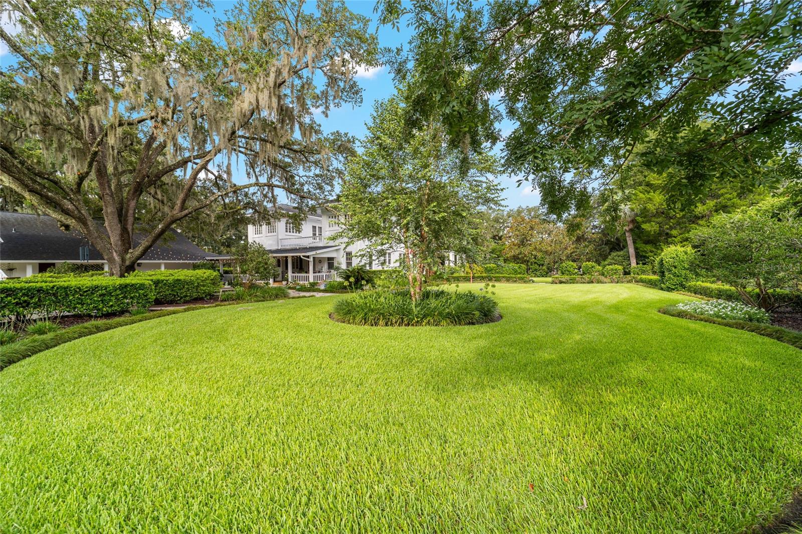ALVAREZ GRANT - Residential
