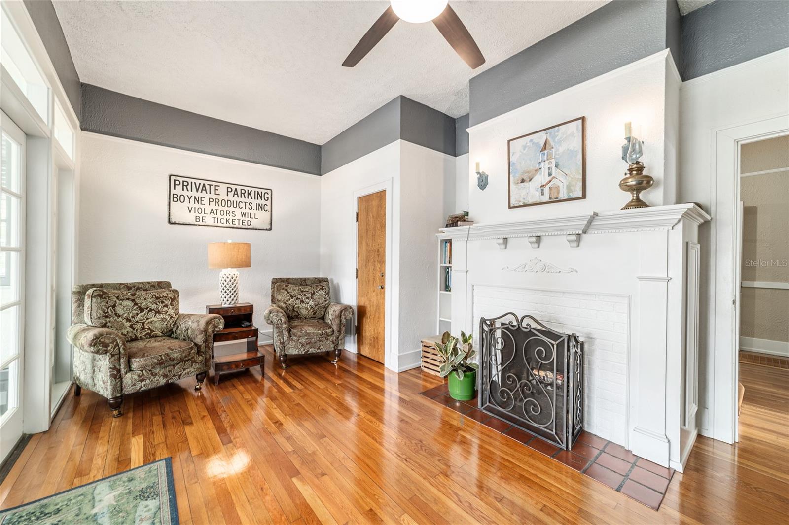 ALVAREZ GRANT - Residential