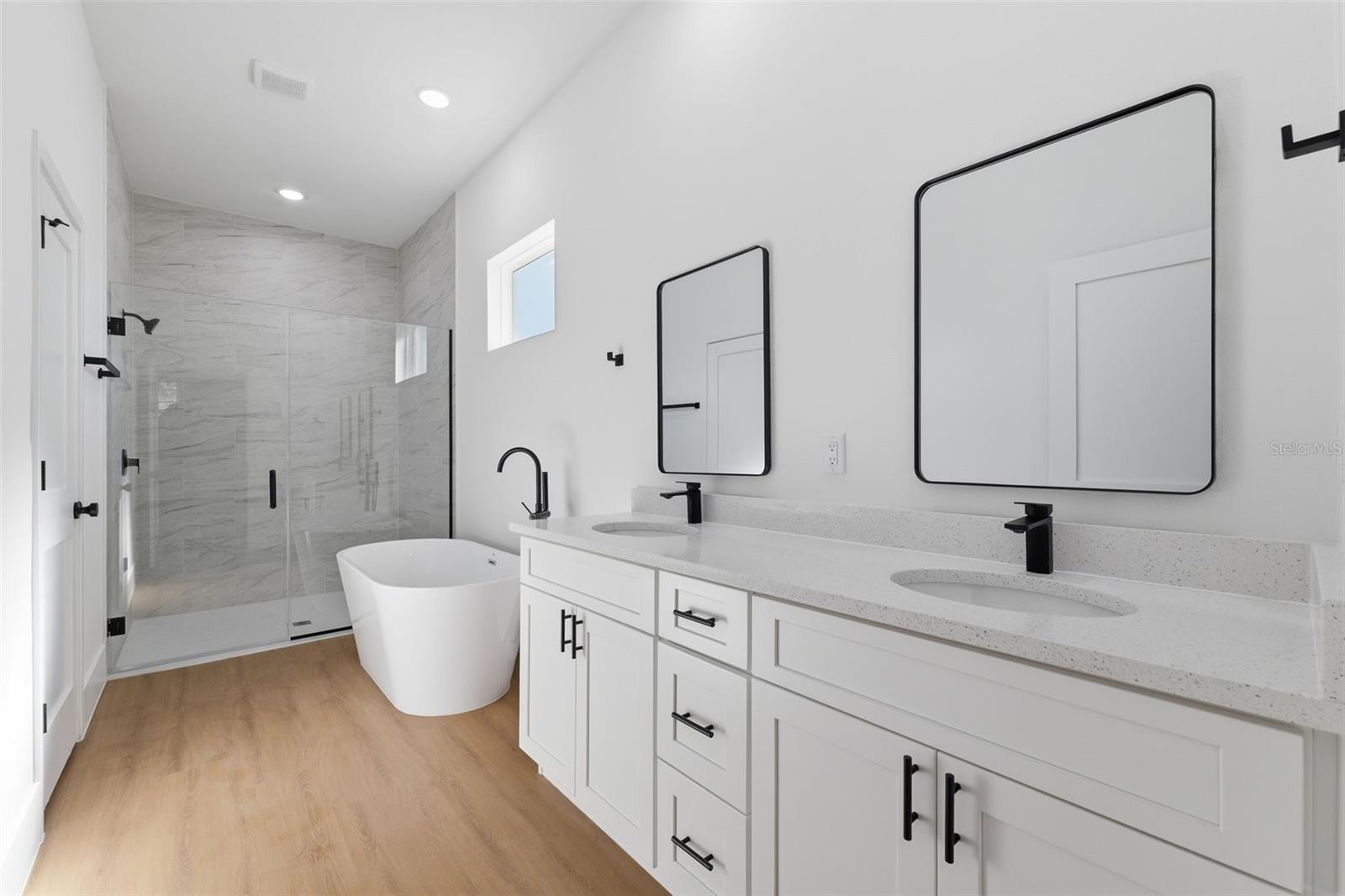 CITRUS SPGS UNIT 11 - Residential