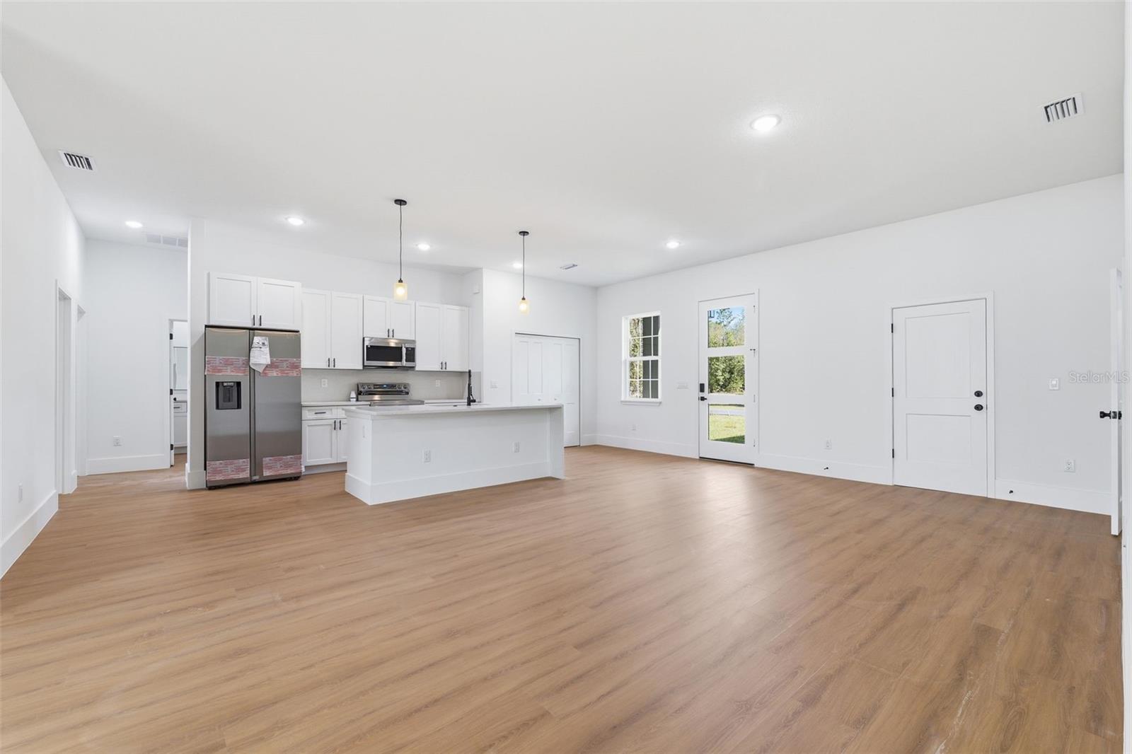 CITRUS SPGS UNIT 11 - Residential