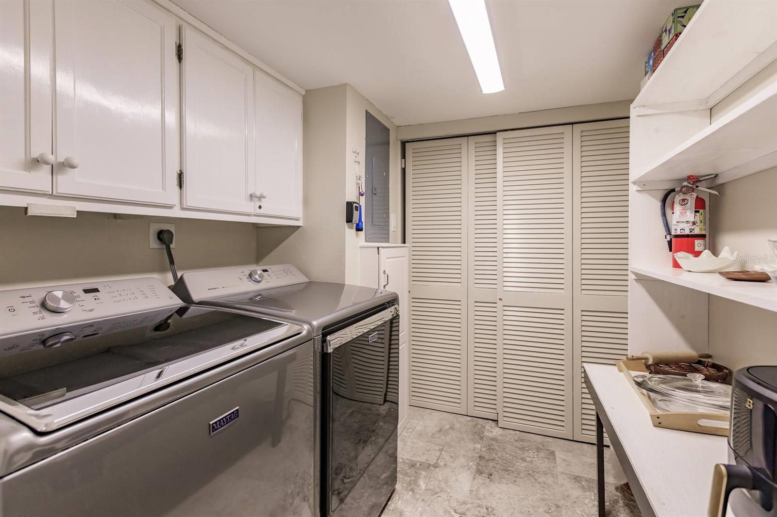 PEPPERTREE BAY IV - Residential Lease