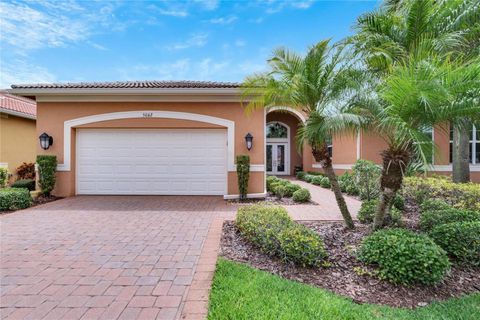 A home in WIMAUMA