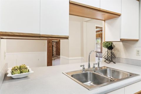 A home in LONGWOOD