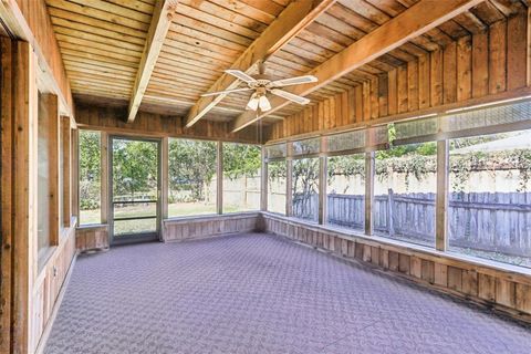 A home in LONGWOOD